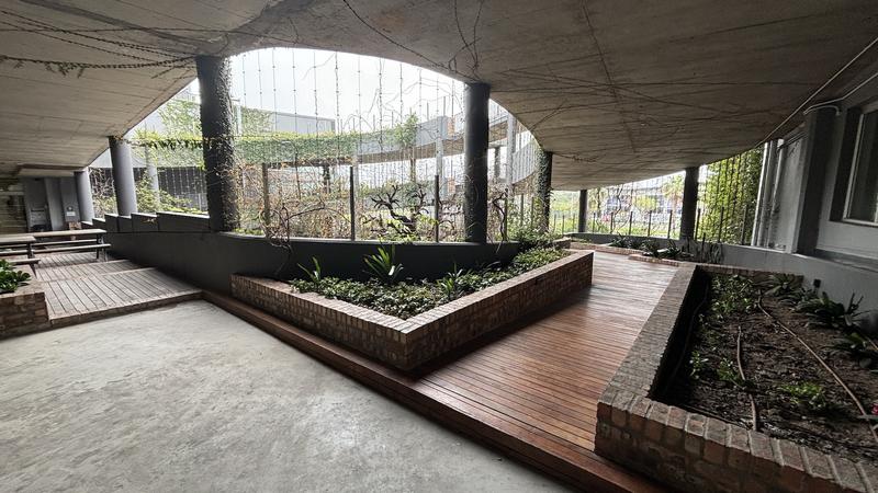 To Let commercial Property for Rent in Paarden Eiland Western Cape